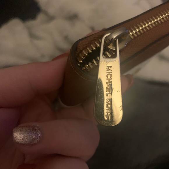 Michael Kors wallet - Picture 4 of 5